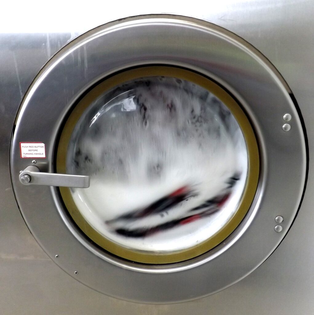 laundromat-g9c8a13530_1920
